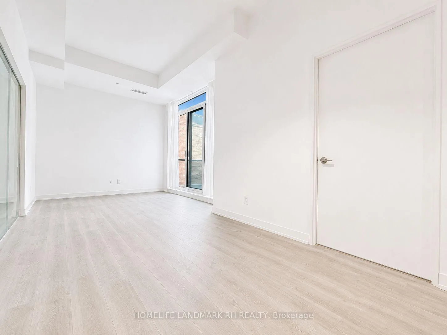 Photo 2 of Unit 1038, 8119 Birchmount Road, Markham, Unionville — HOMEH