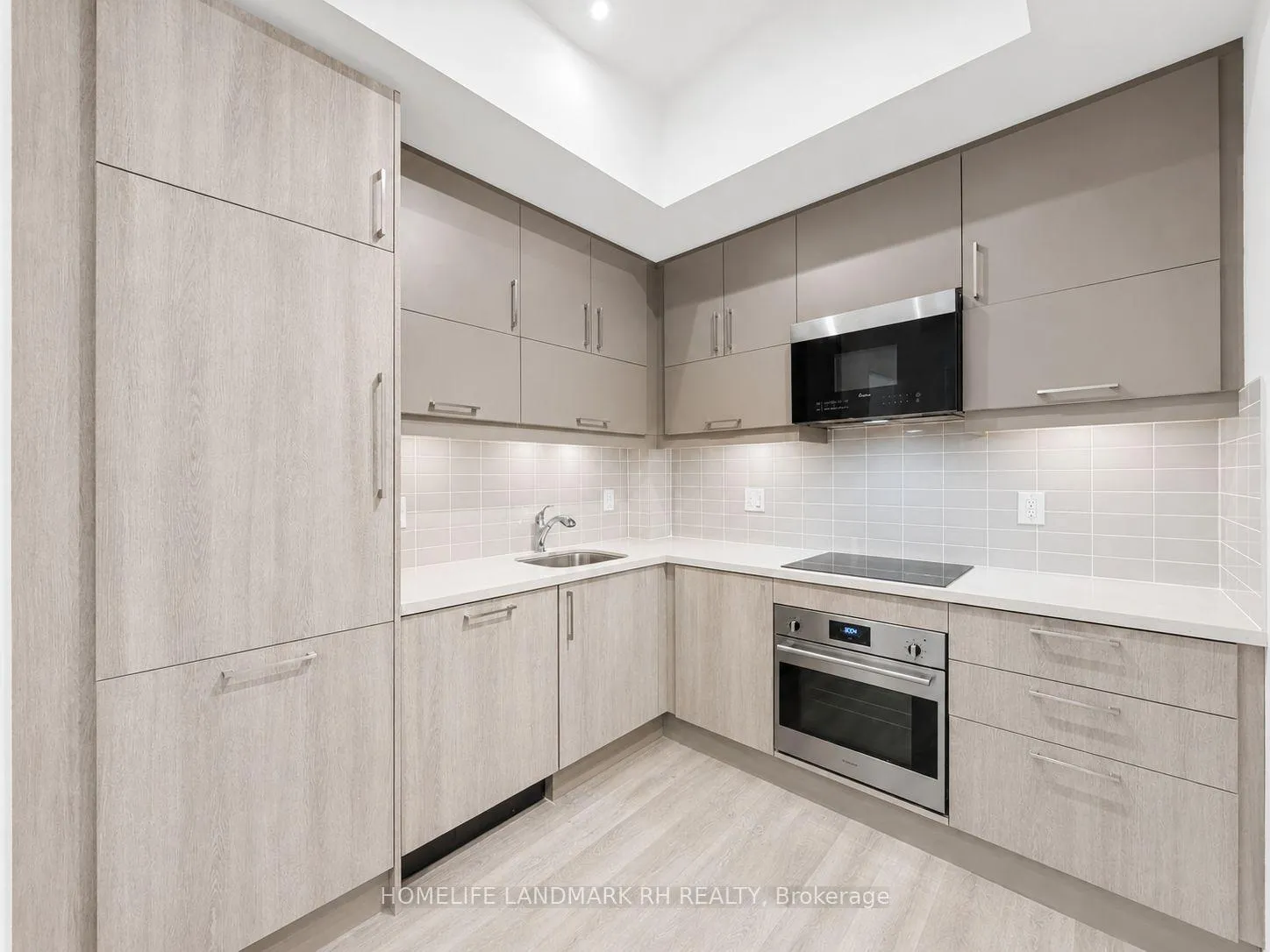 Photo 6 of Unit 1038, 8119 Birchmount Road, Markham, Unionville — HOMEH