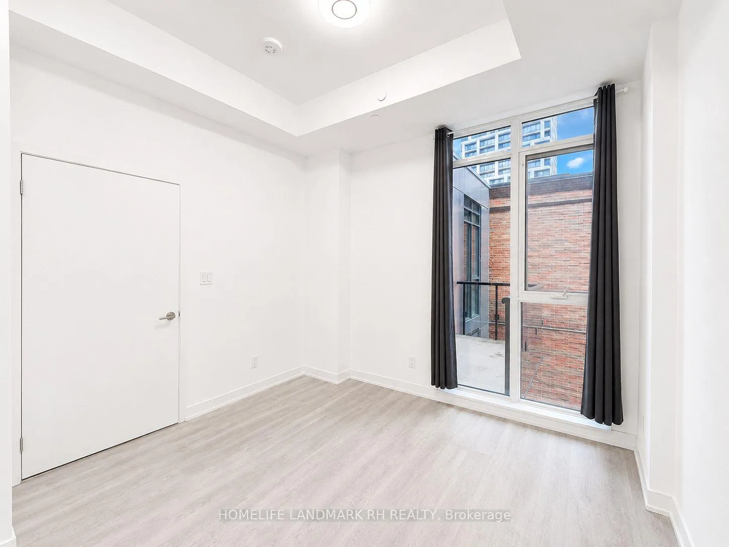 Photo 7 of Unit 1038, 8119 Birchmount Road, Markham, Unionville — HOMEH