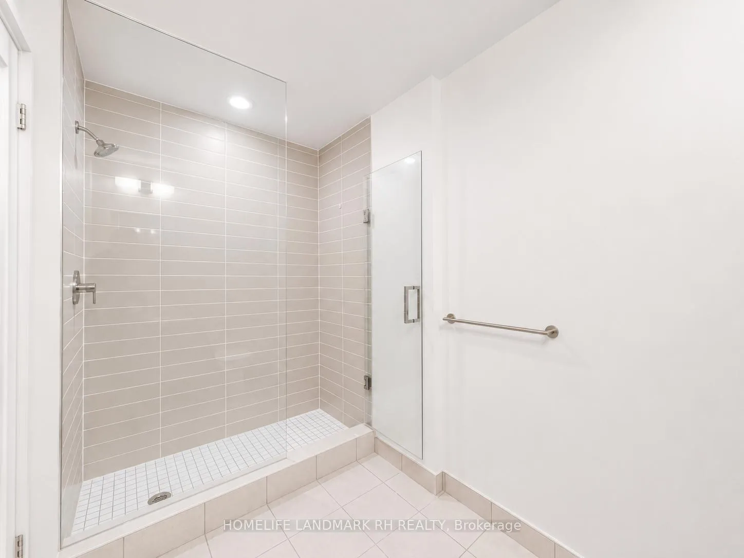 Photo 11 of Unit 1038, 8119 Birchmount Road, Markham, Unionville — HOMEH