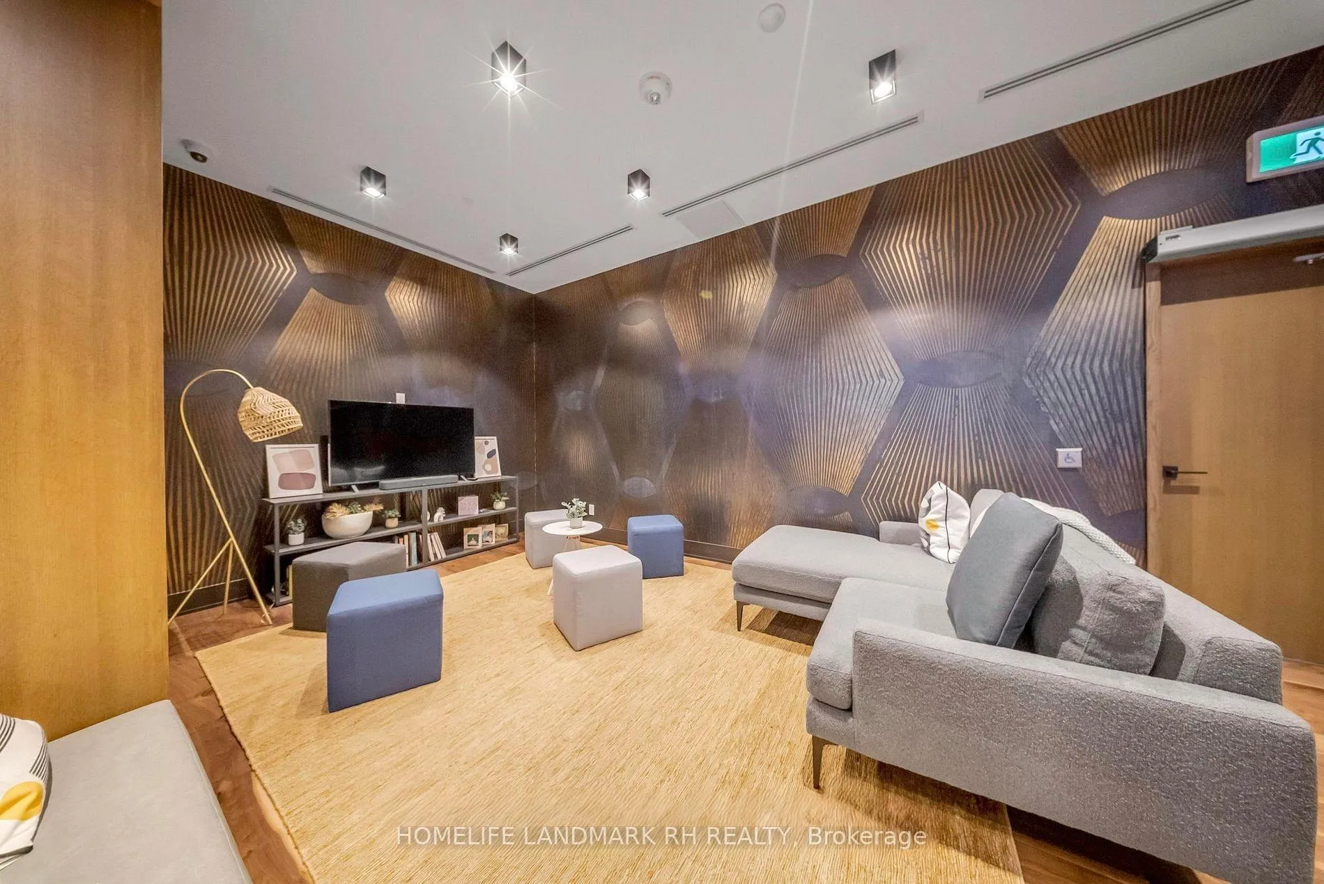 Photo 18 of Unit 1038, 8119 Birchmount Road, Markham, Unionville — HOMEH