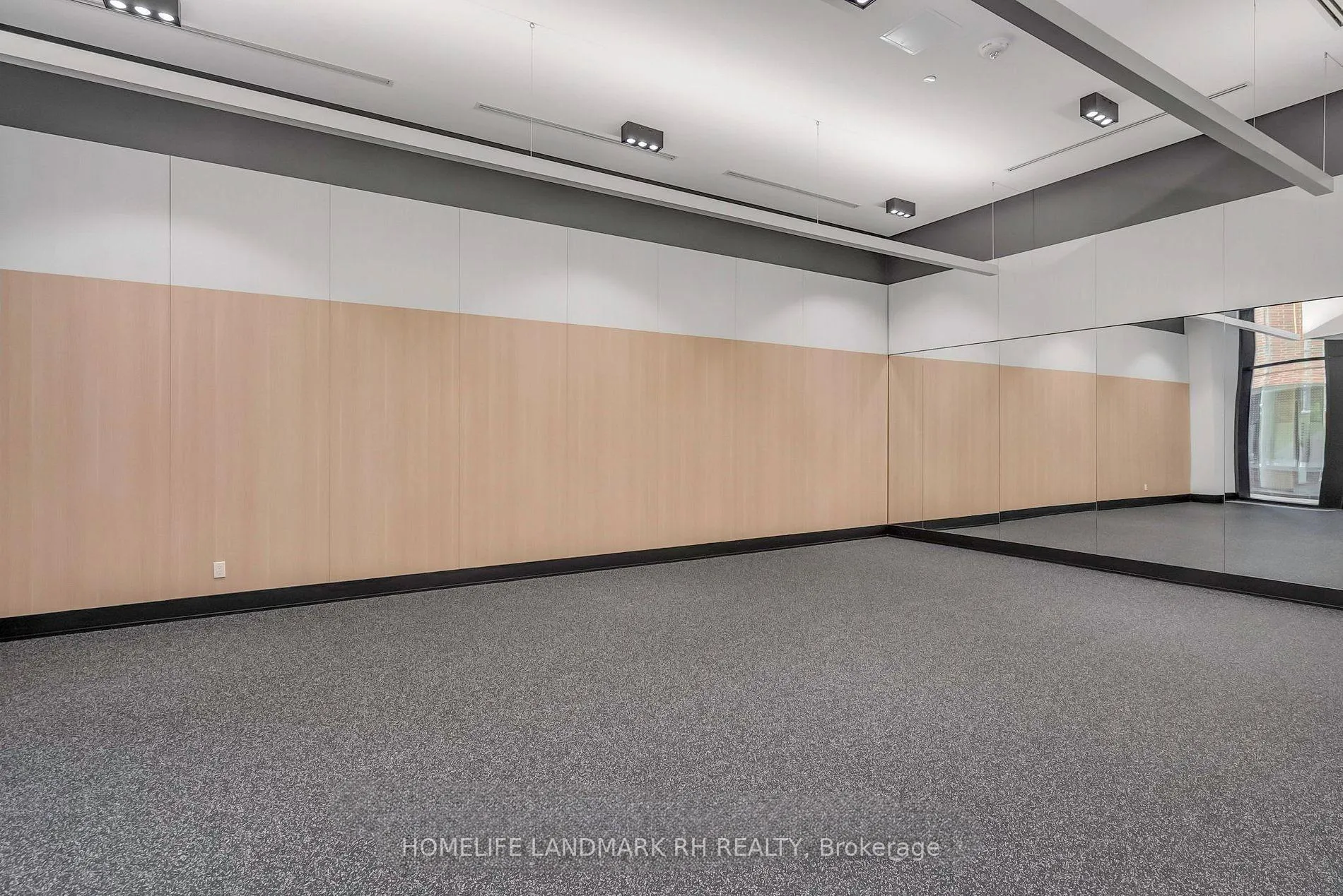 Photo 24 of Unit 1038, 8119 Birchmount Road, Markham, Unionville — HOMEH