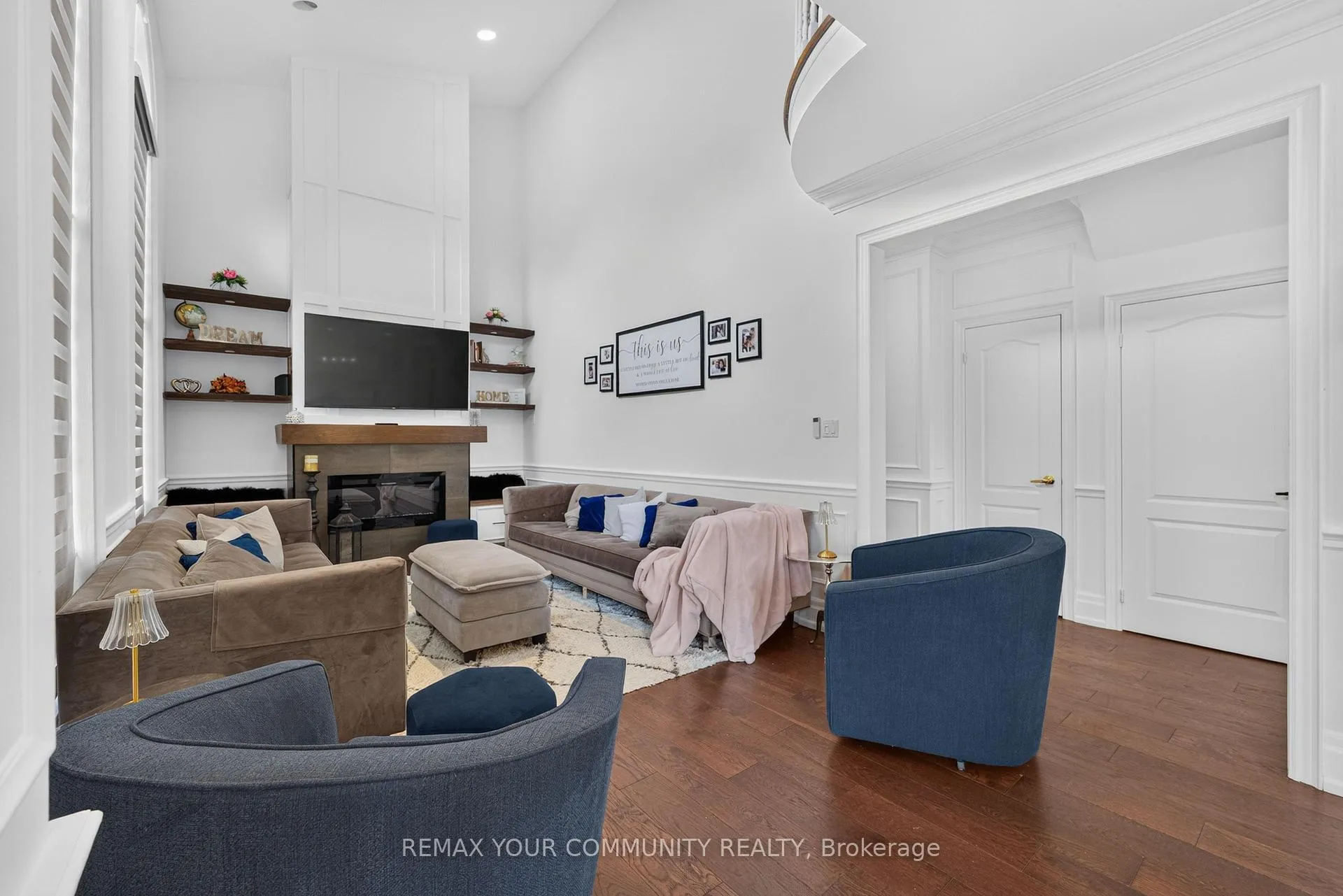 Photo 8 of 119 Toscana Road, Vaughan, Sonoma Heights — HOMEH