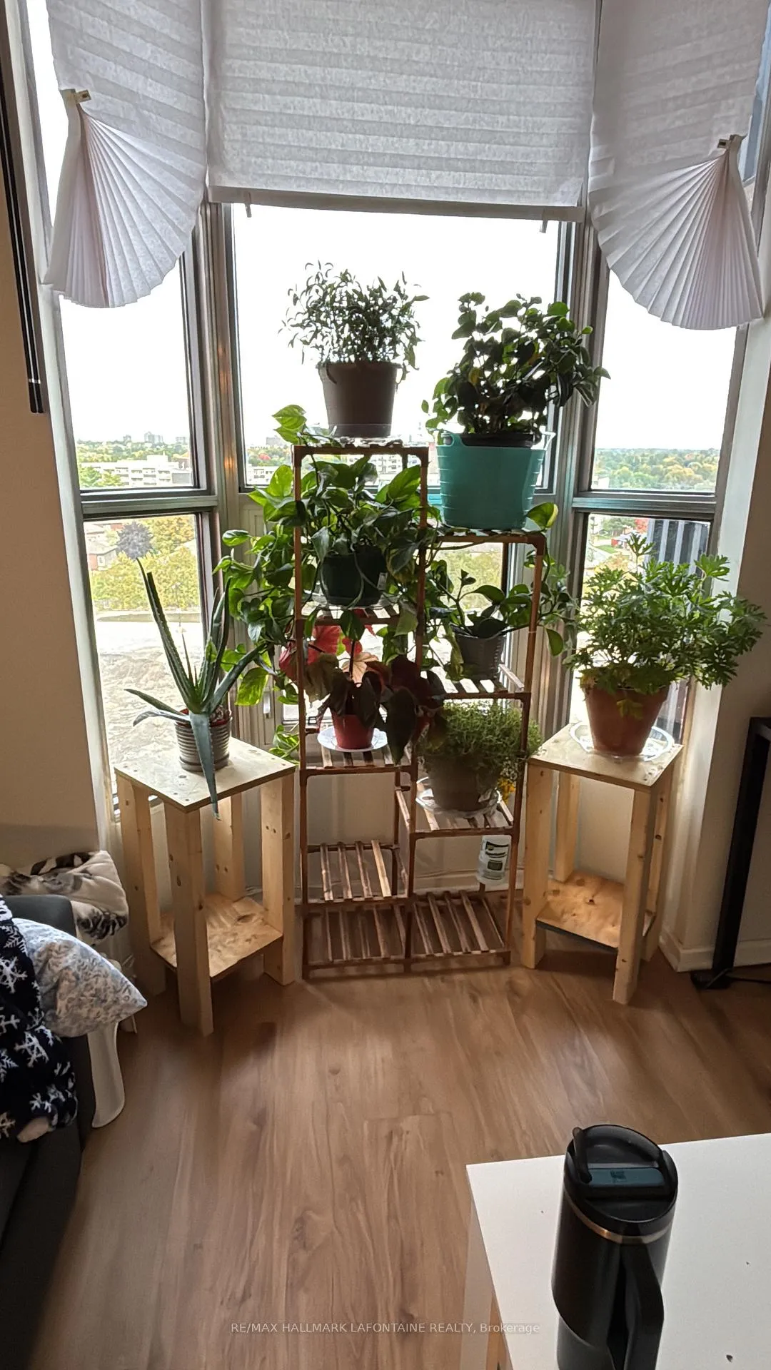 Photo 5 of Unit 905, 2951 Riverside Drive, Ottawa, Mooneys Bay/Riverside Park — HOMEH