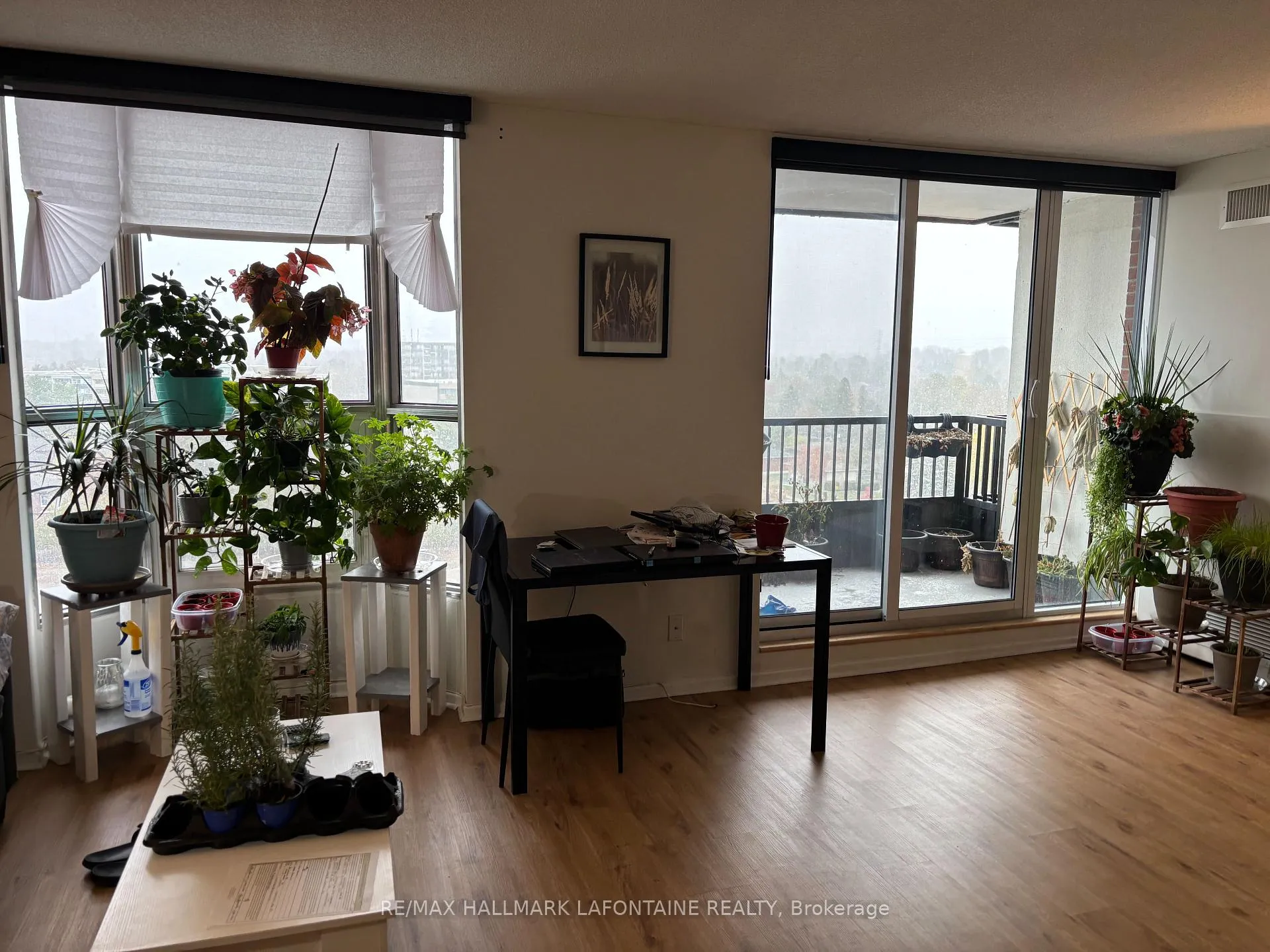 Photo 6 of Unit 905, 2951 Riverside Drive, Ottawa, Mooneys Bay/Riverside Park — HOMEH