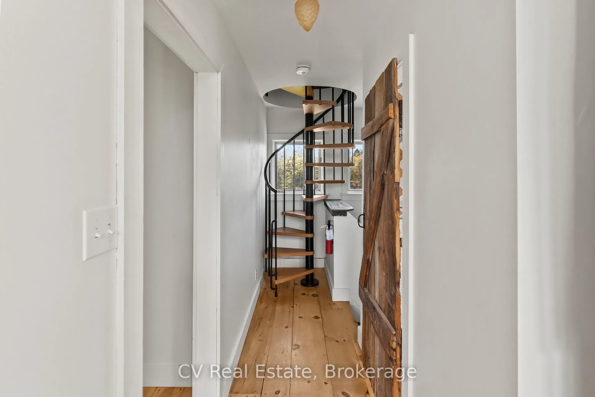 Photo 13 of 782 County Road 49, Prince Edward County, Sophiasburg Ward — HOMEH