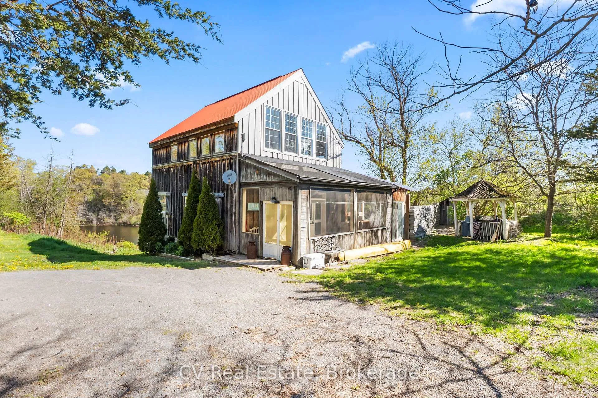 Photo 28 of 782 County Road 49, Prince Edward County, Sophiasburg Ward — HOMEH