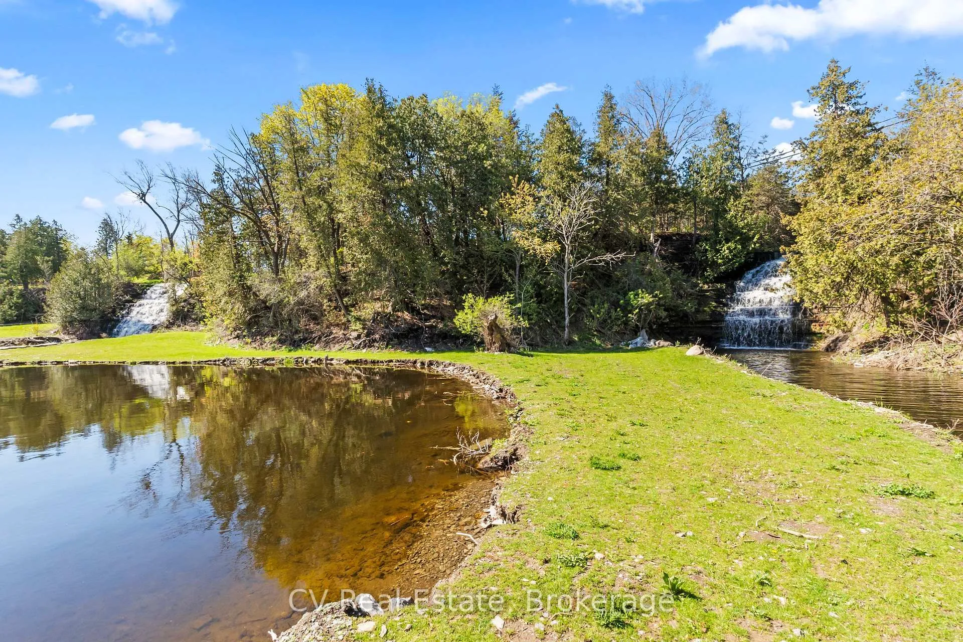 Photo 38 of 782 County Road 49, Prince Edward County, Sophiasburg Ward — HOMEH