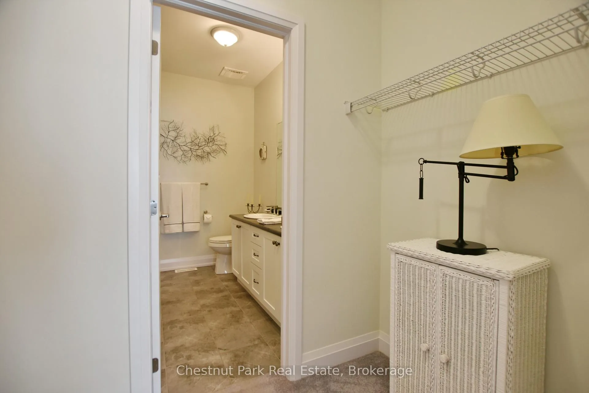 Photo 19 of 18 Sutton Lane, Collingwood — HOMEH