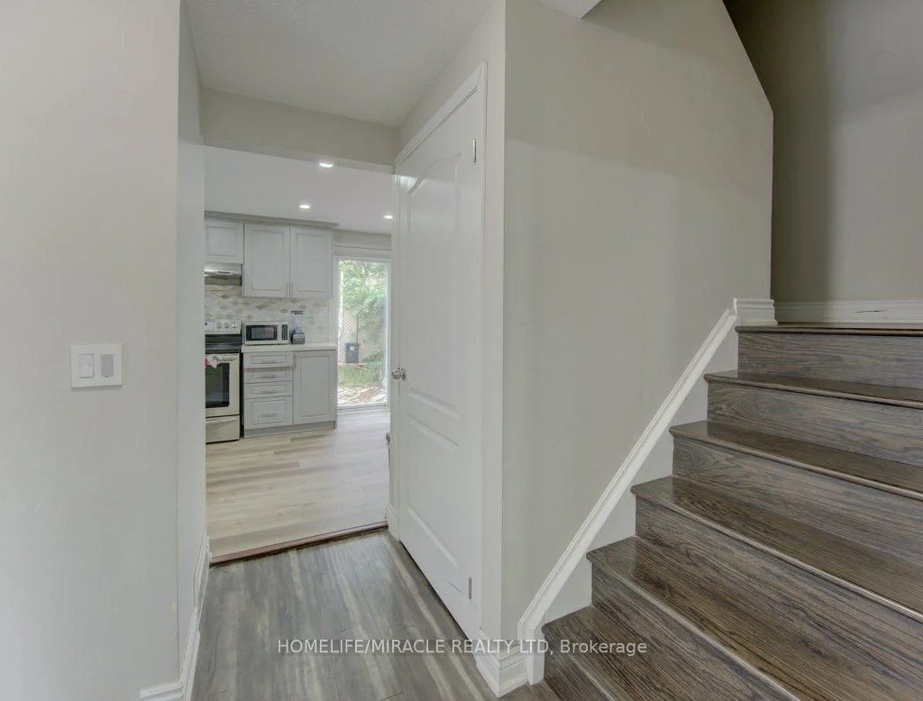 Photo 9 of 142 Cornerbrook Crescent, Waterloo, North Lakeshore — HOMEH