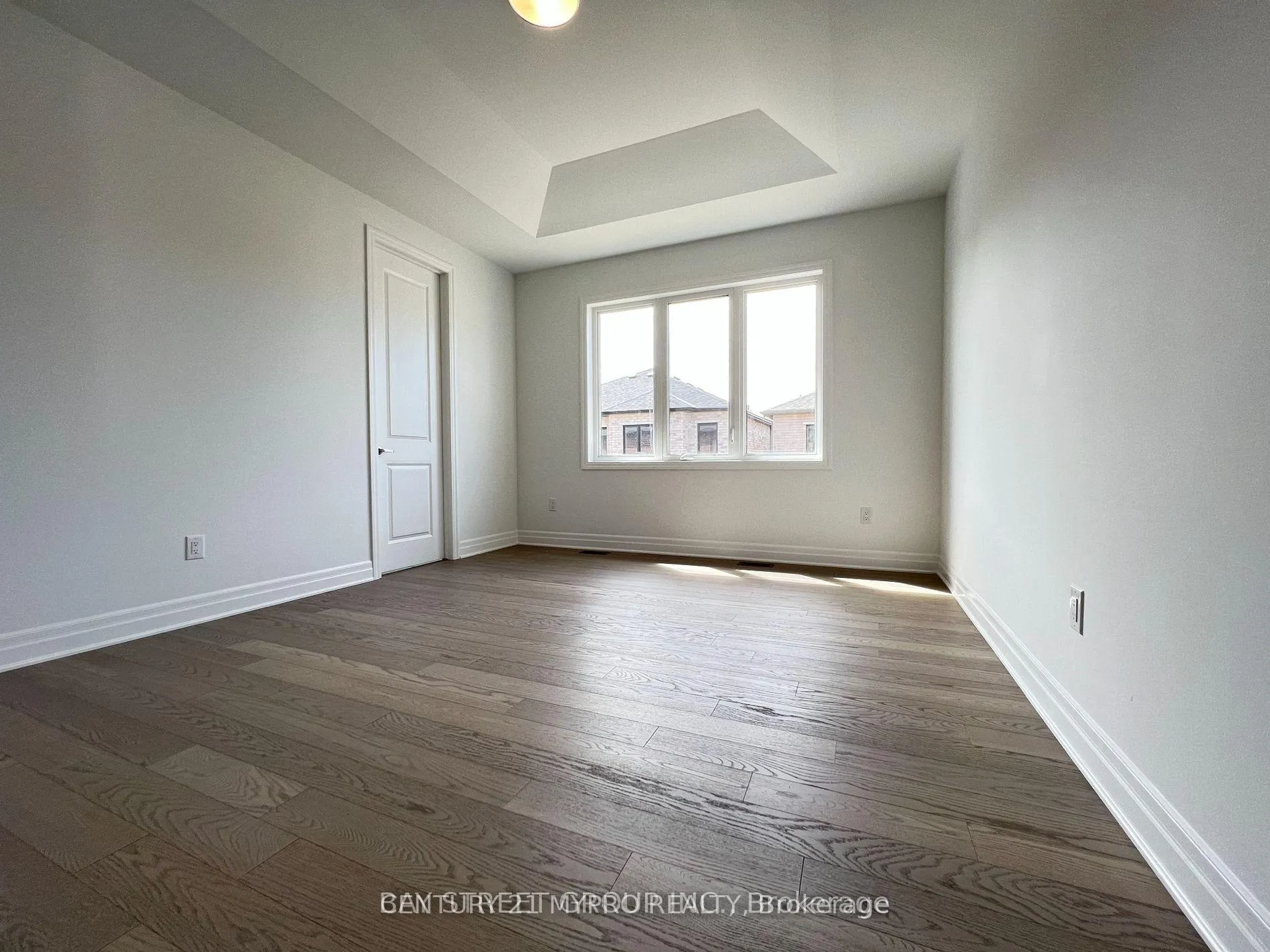 Photo 12 of 43 Berczy Manor Crescent, Markham, Rural Markham — HOMEH