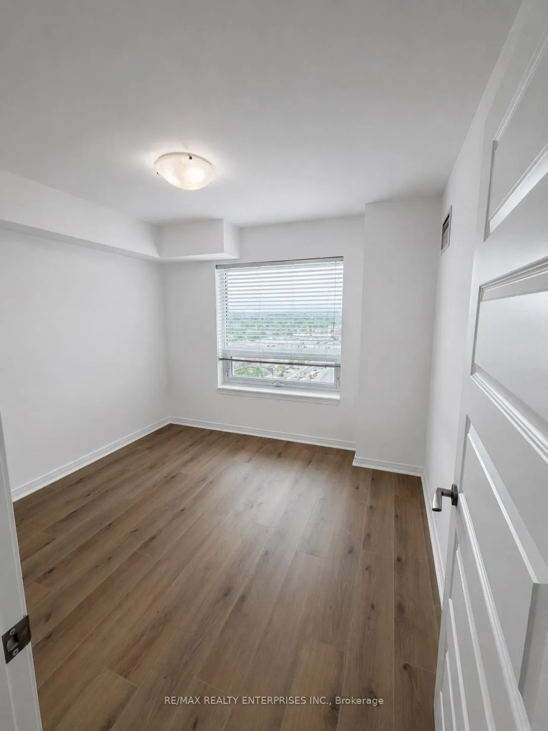 Photo 18 of Unit 1511, 215 Queen Street E, Brampton, Queen Street Corridor — HOMEH