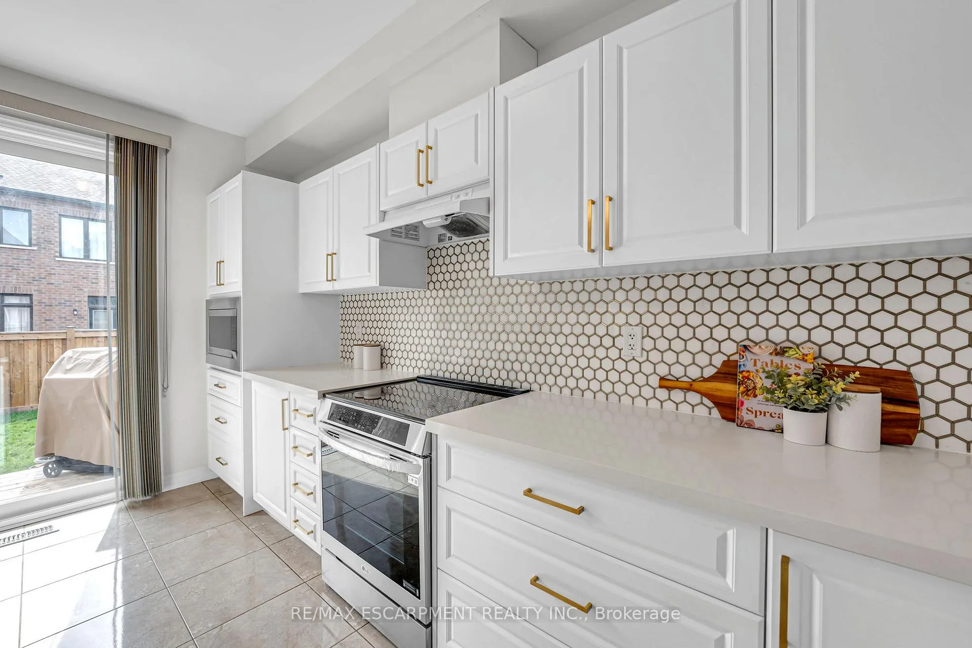 Photo 21 of 3430 Clayton Trail, Oakville, Glenorchy — HOMEH