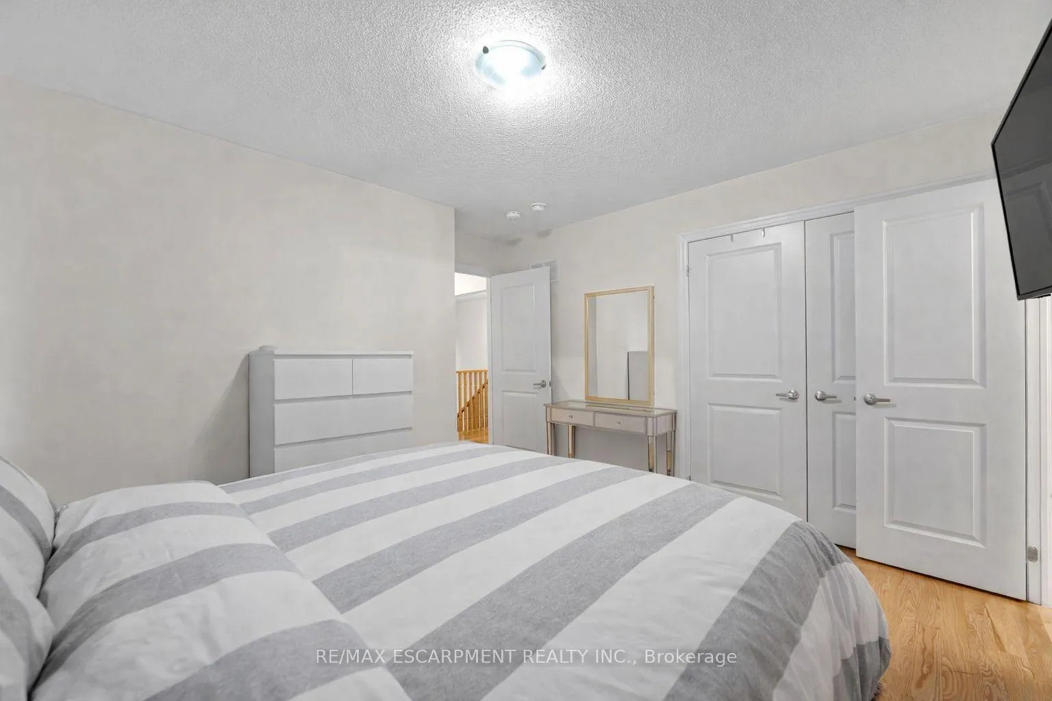 Photo 33 of 3430 Clayton Trail, Oakville, Glenorchy — HOMEH