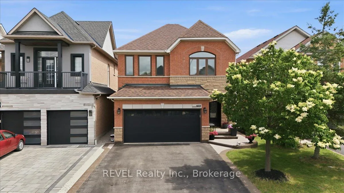 Front of 4819 Bloomburg Drive