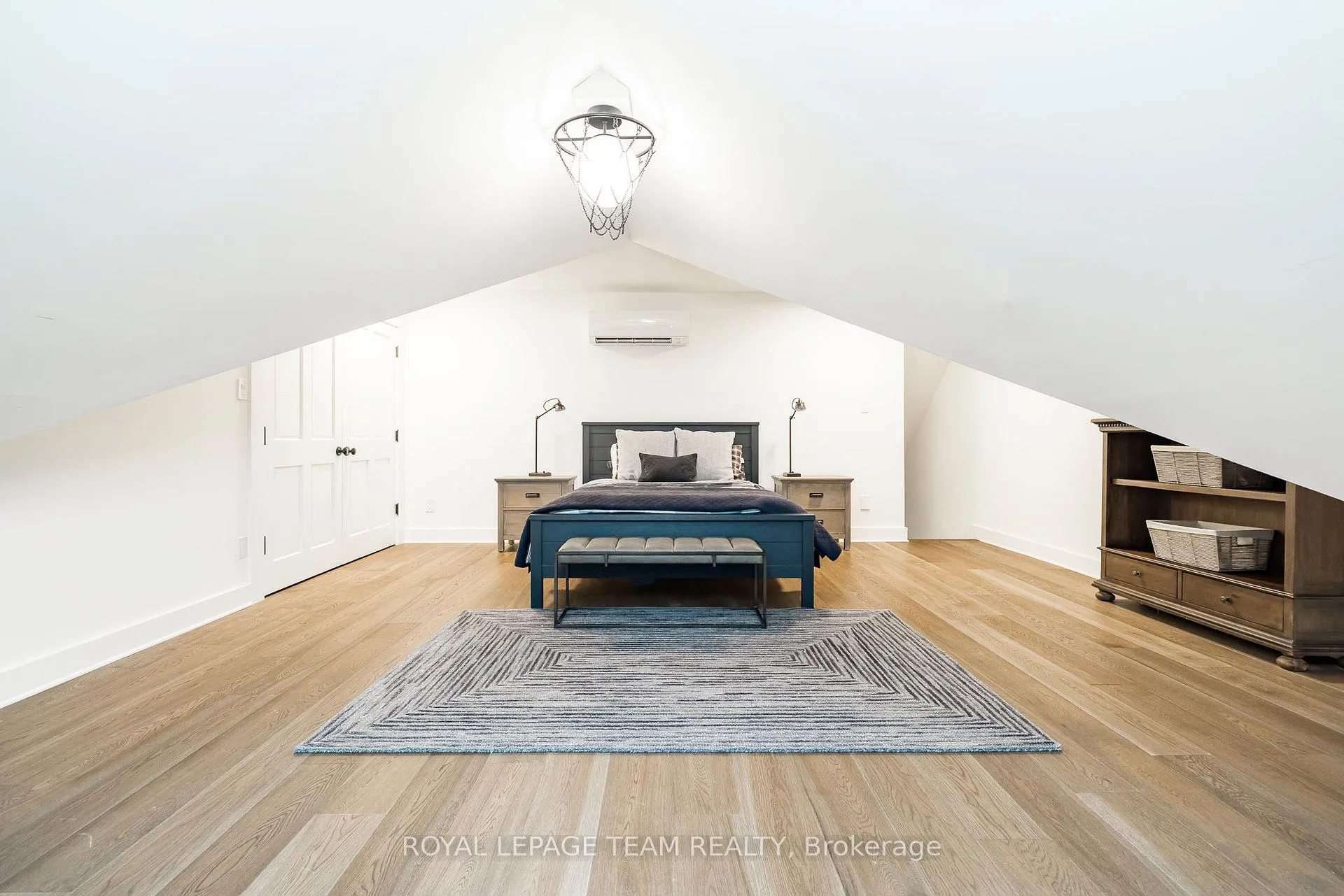 Photo 31 of 36 Marchbrook Circle, Ottawa, Kanata - Rural Kanata (Central) — HOMEH