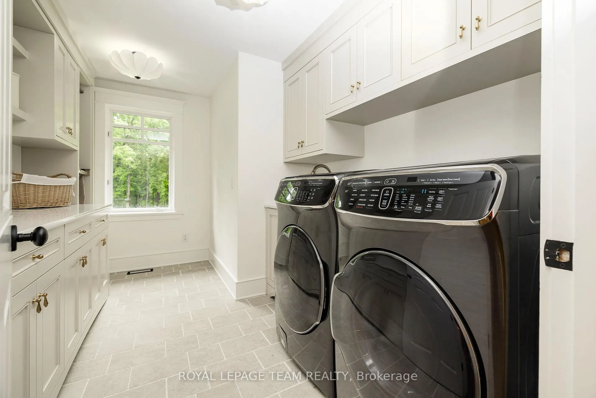 Photo 32 of 36 Marchbrook Circle, Ottawa, Kanata - Rural Kanata (Central) — HOMEH
