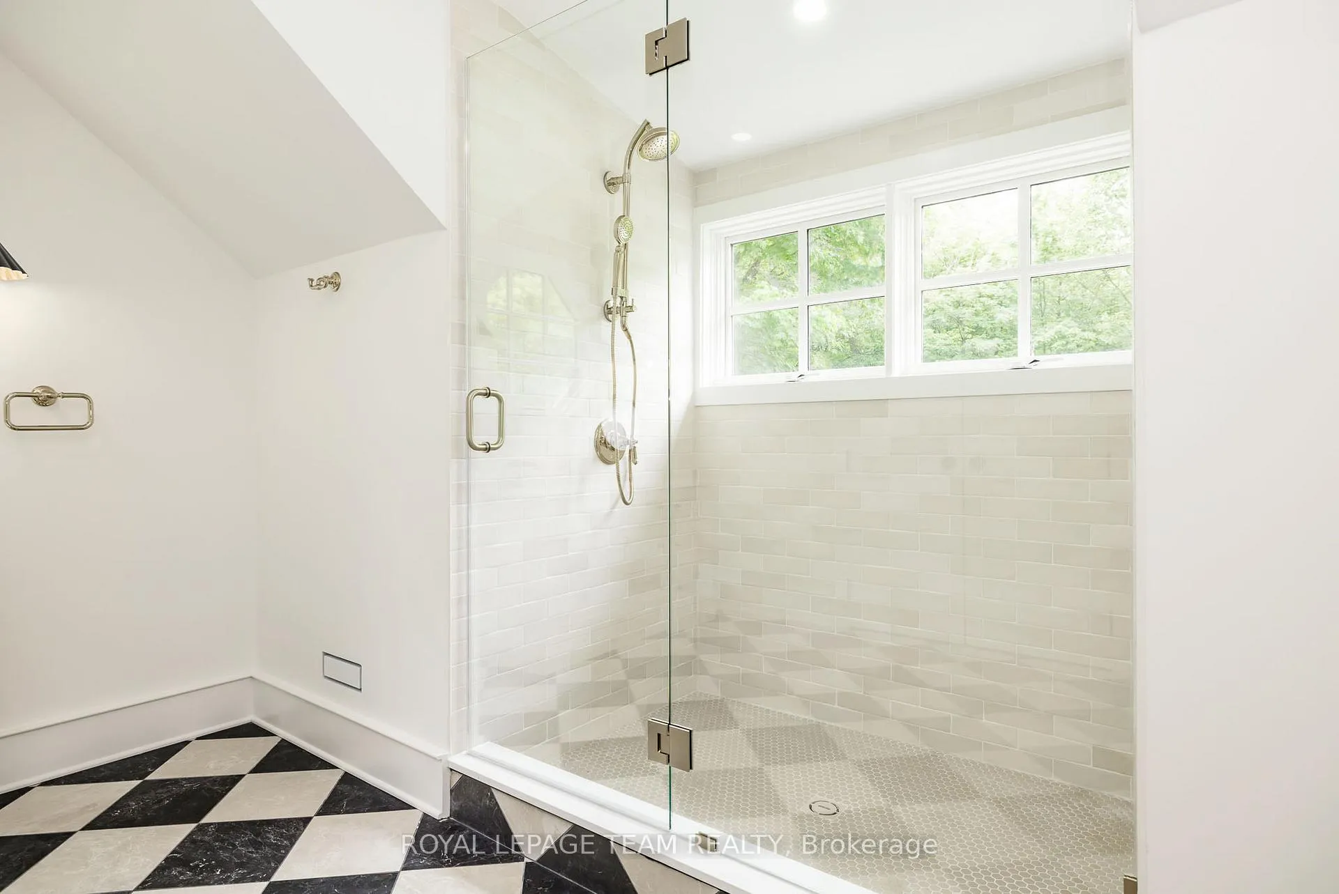 Photo 38 of 36 Marchbrook Circle, Ottawa, Kanata - Rural Kanata (Central) — HOMEH