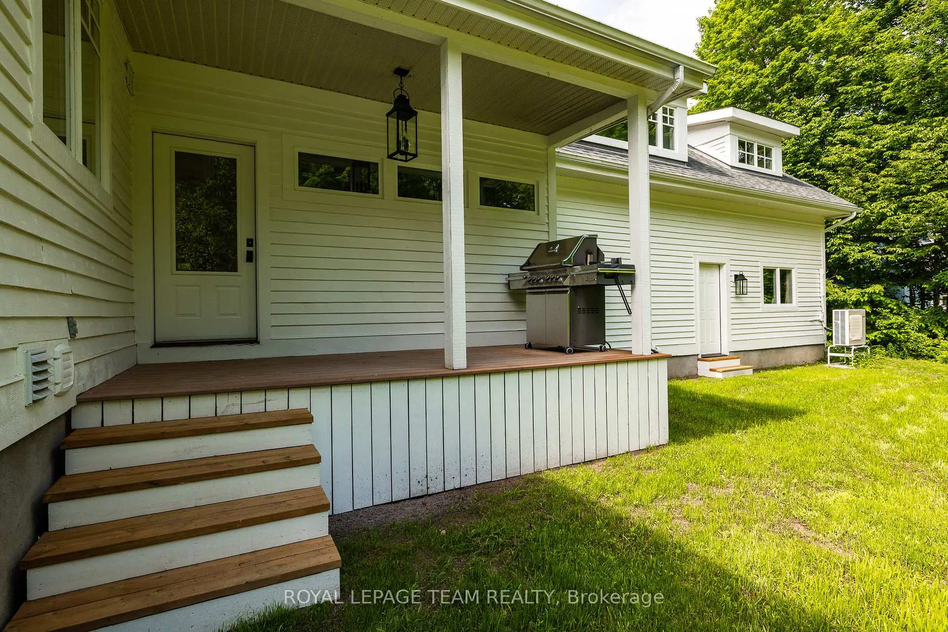 Photo 46 of 36 Marchbrook Circle, Ottawa, Kanata - Rural Kanata (Central) — HOMEH