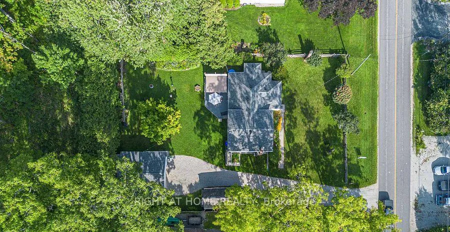 Photo 3 of 12 Lakeshore Road E, Oro-Medonte, Rural Oro-Medonte — HOMEH