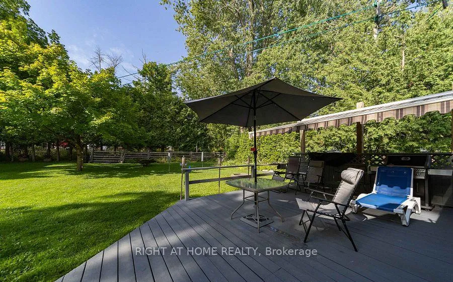 Photo 26 of 12 Lakeshore Road E, Oro-Medonte, Rural Oro-Medonte — HOMEH