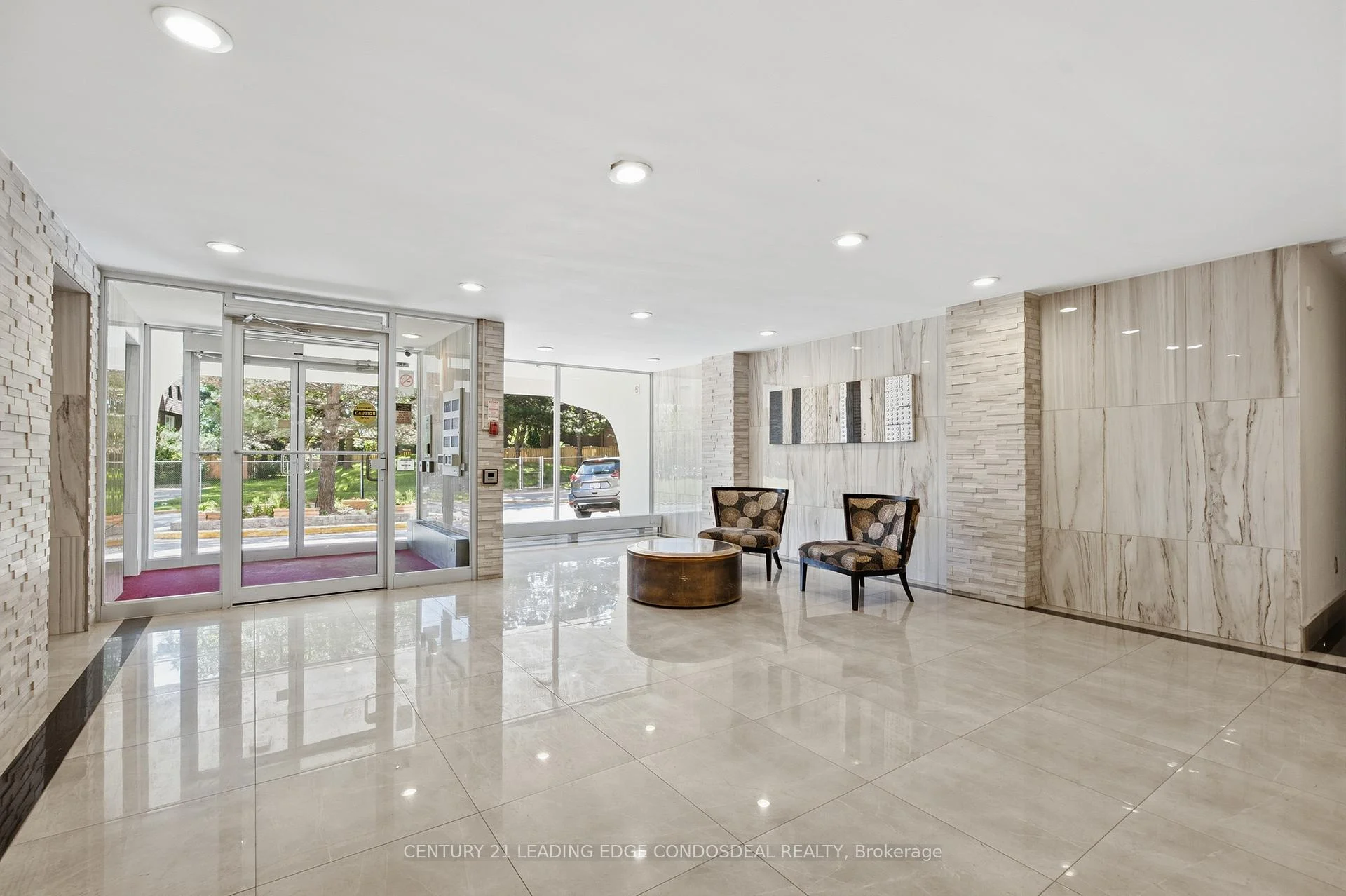 Photo 4 of Unit 1508, 270 Palmdale Drive, Scarborough, Tam O'Shanter-Sullivan — HOMEH