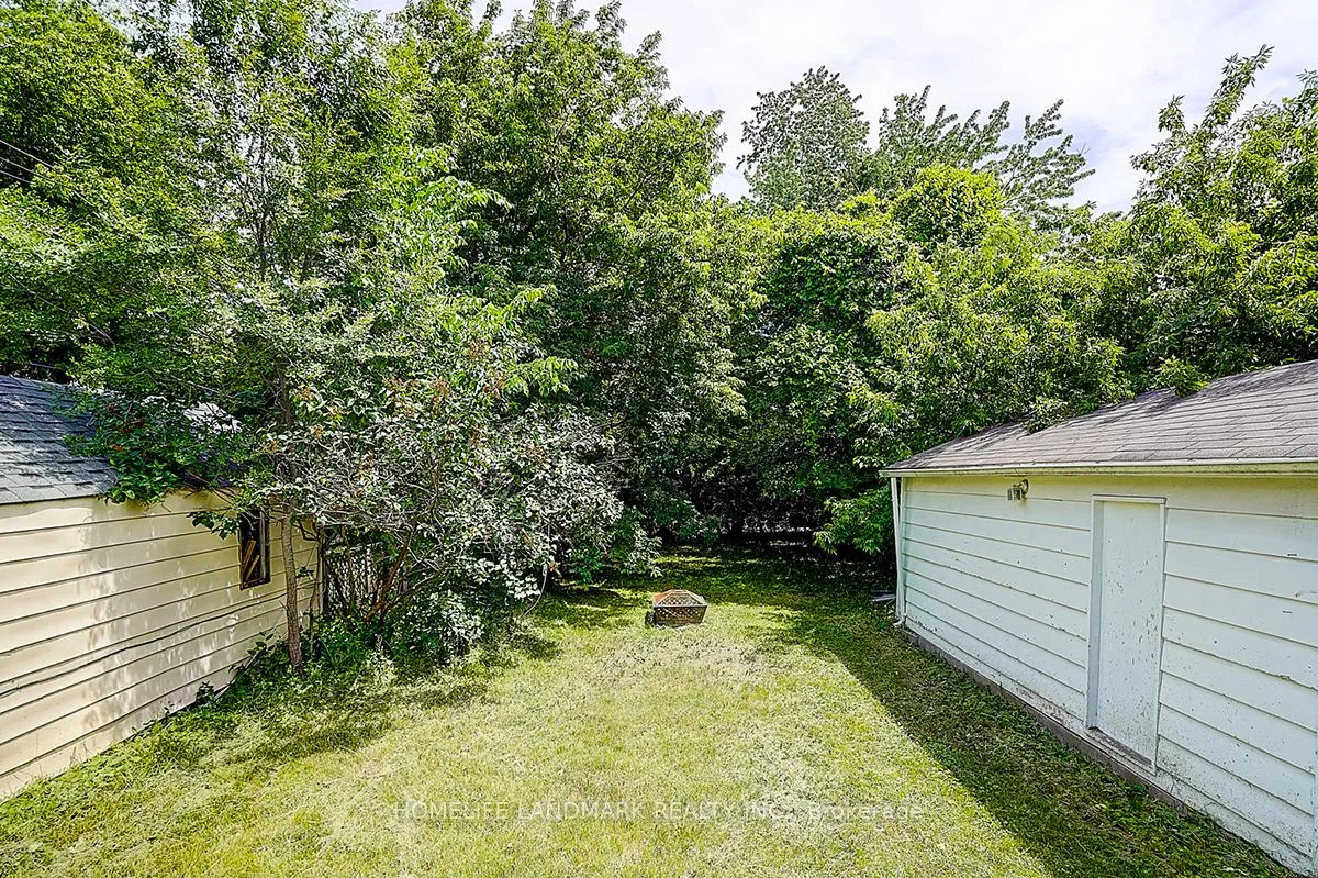 Photo 2 of 335 Willowdale Drive, North York, Willowdale East — HOMEH