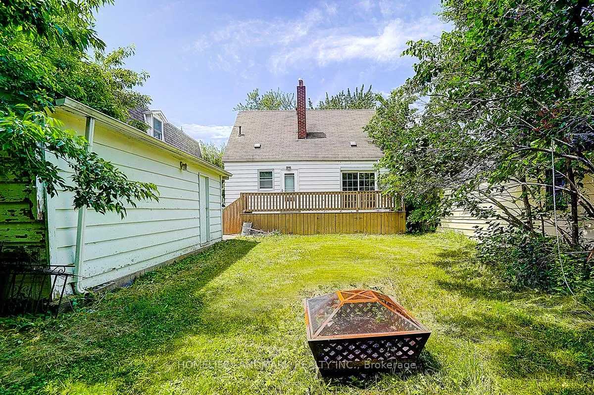 Photo 4 of 335 Willowdale Drive, North York, Willowdale East — HOMEH