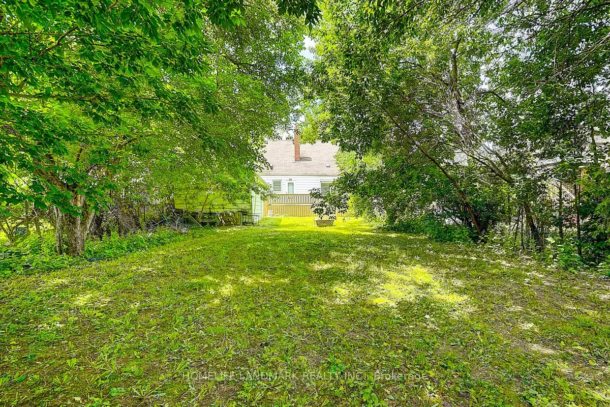 Photo 9 of 335 Willowdale Drive, North York, Willowdale East — HOMEH