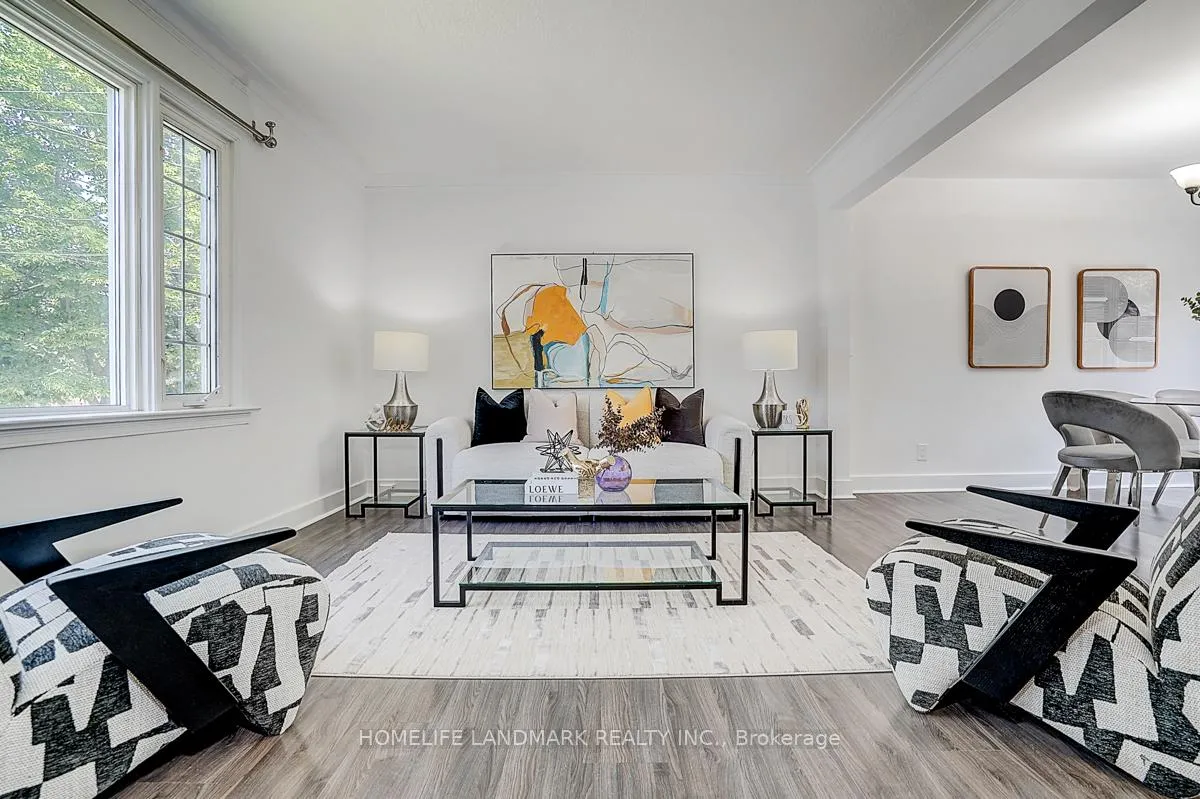 Photo 10 of 335 Willowdale Drive, North York, Willowdale East — HOMEH