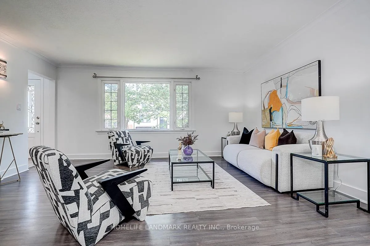 Photo 13 of 335 Willowdale Drive, North York, Willowdale East — HOMEH