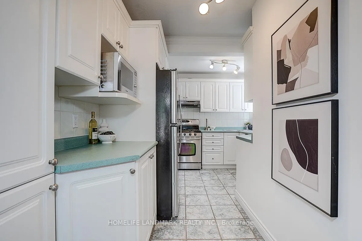 Photo 18 of 335 Willowdale Drive, North York, Willowdale East — HOMEH