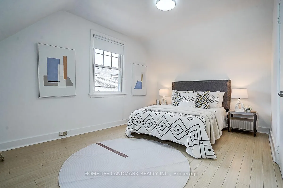 Photo 31 of 335 Willowdale Drive, North York, Willowdale East — HOMEH