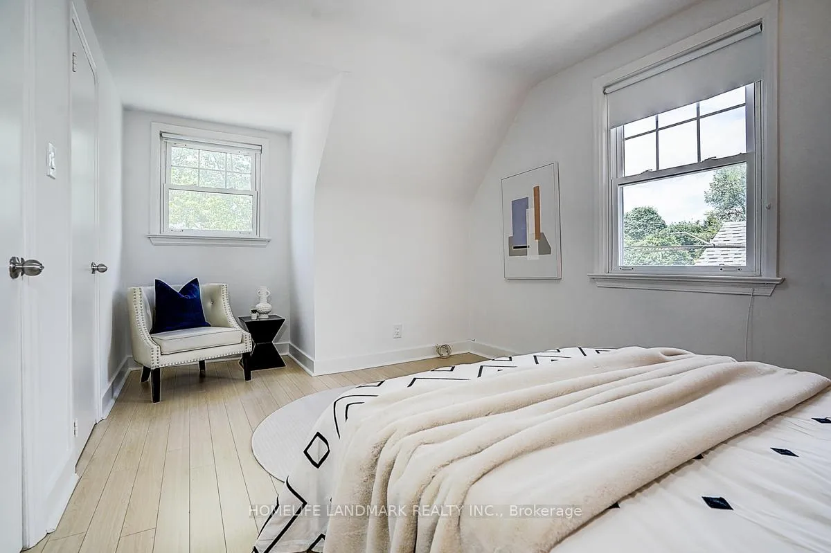 Photo 32 of 335 Willowdale Drive, North York, Willowdale East — HOMEH