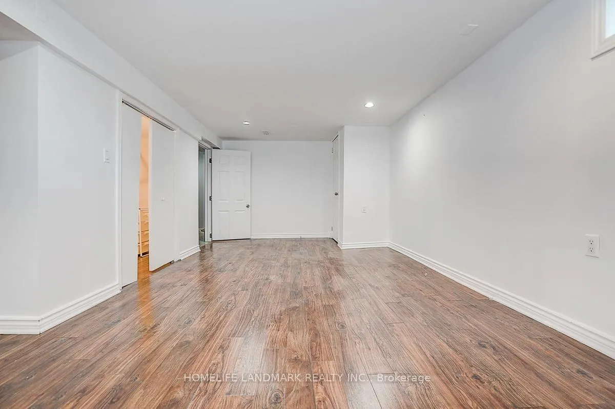 Photo 36 of 335 Willowdale Drive, North York, Willowdale East — HOMEH