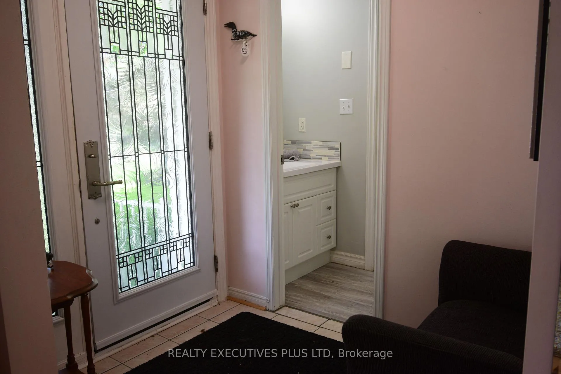 Photo 6 of 14 Butternut Court, New Tecumseth, Rural New Tecumseth — HOMEH