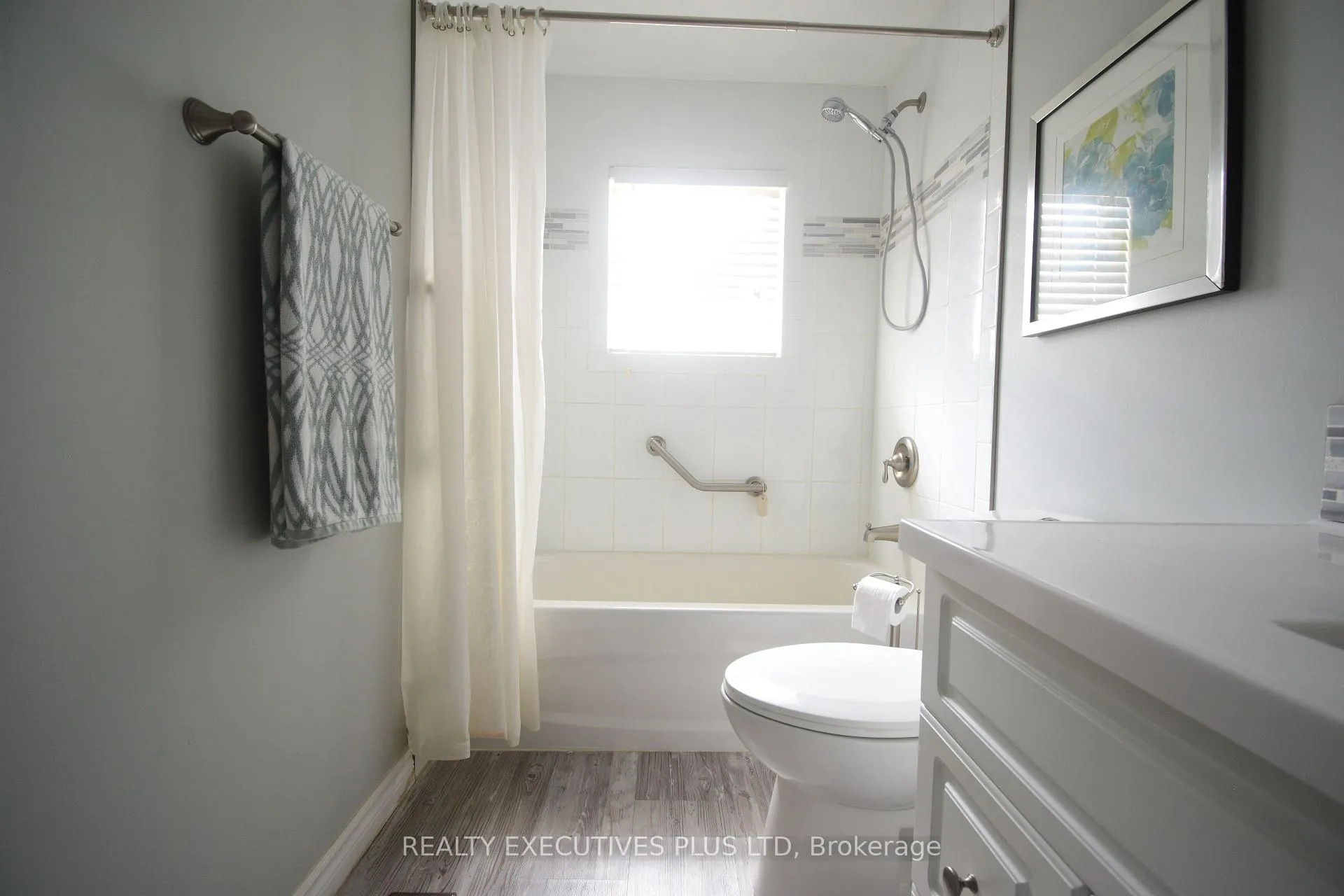 Photo 20 of 14 Butternut Court, New Tecumseth, Rural New Tecumseth — HOMEH