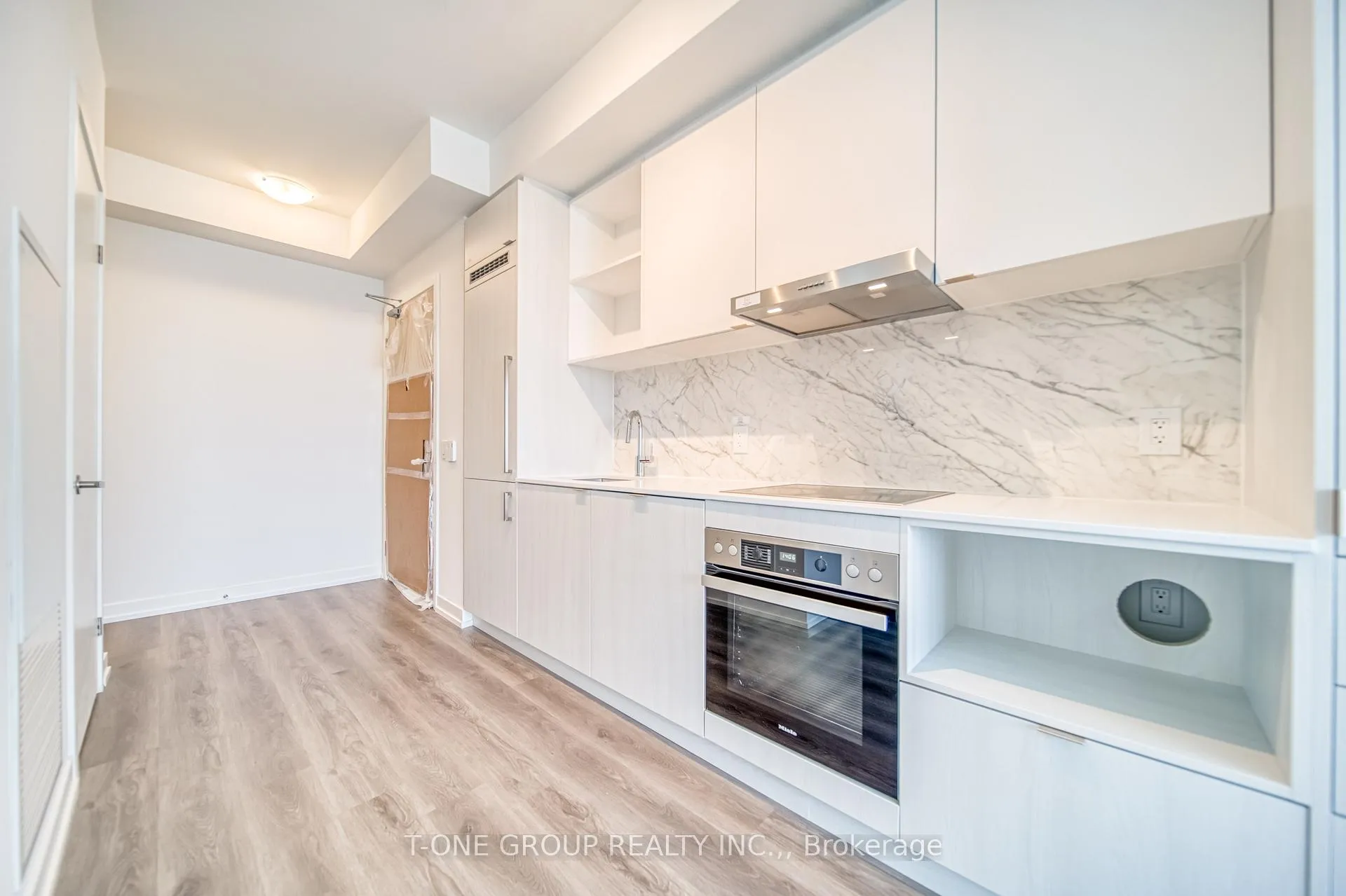 Photo 8 of Unit 6807, 138 Downes Street, Toronto, Waterfront Communities — HOMEH