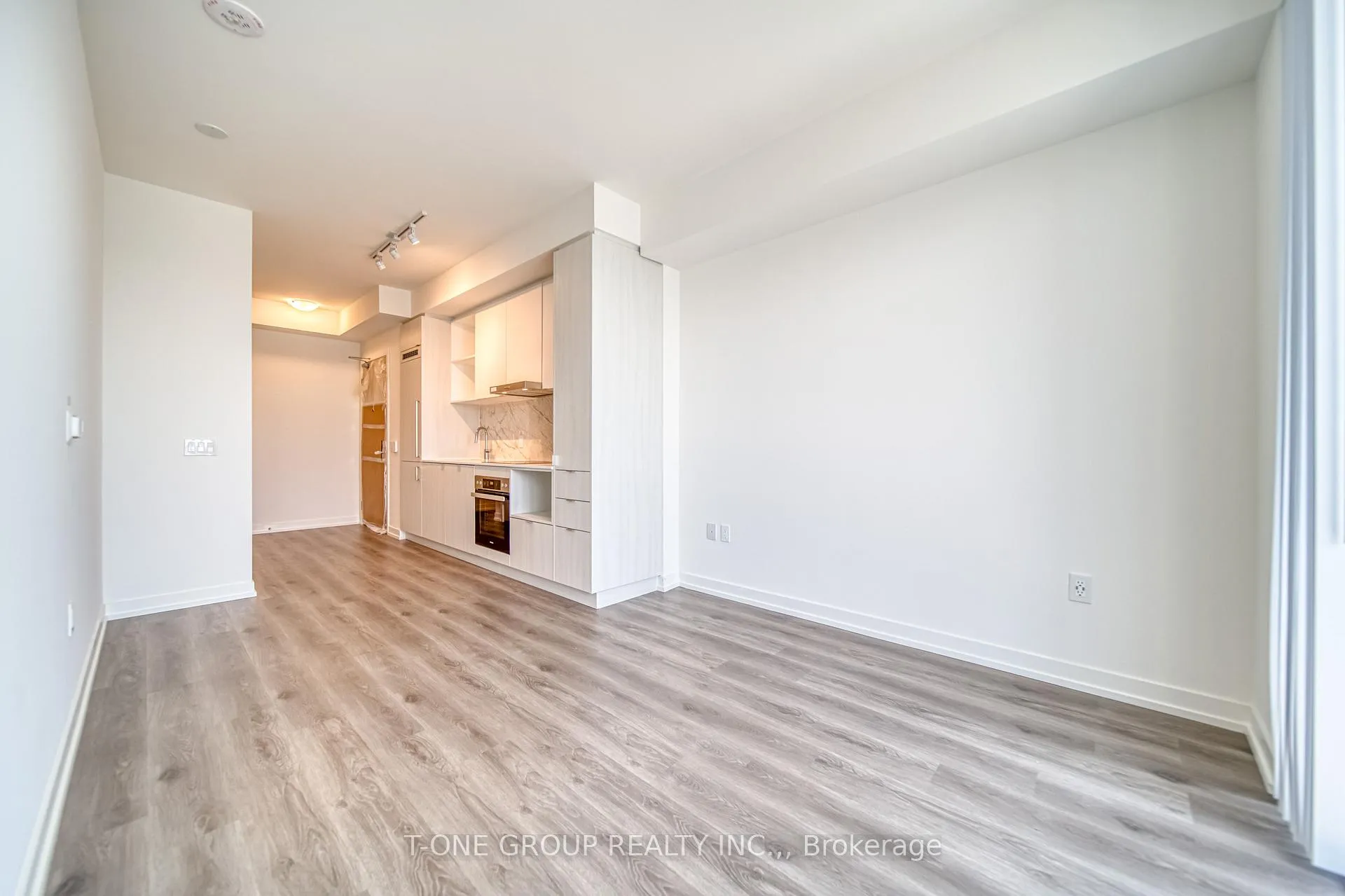 Photo 10 of Unit 6807, 138 Downes Street, Toronto, Waterfront Communities — HOMEH