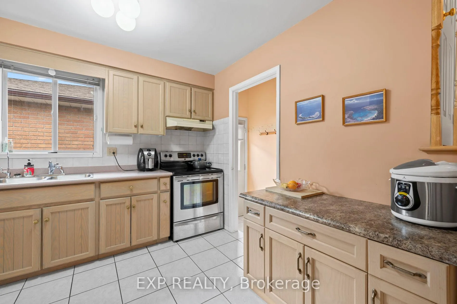 Photo 12 of 7430 Alex Avenue, Niagara Falls, Oldfield — HOMEH