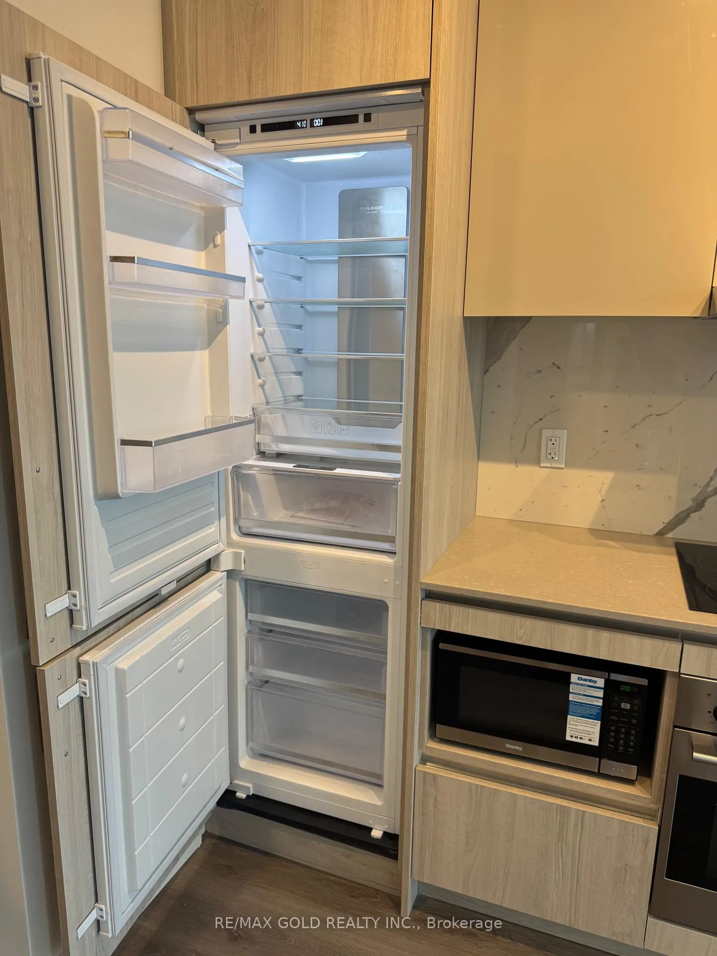Photo 17 of Unit 4107, 225 Commerce Street, Vaughan, Vaughan Corporate Centre — HOMEH