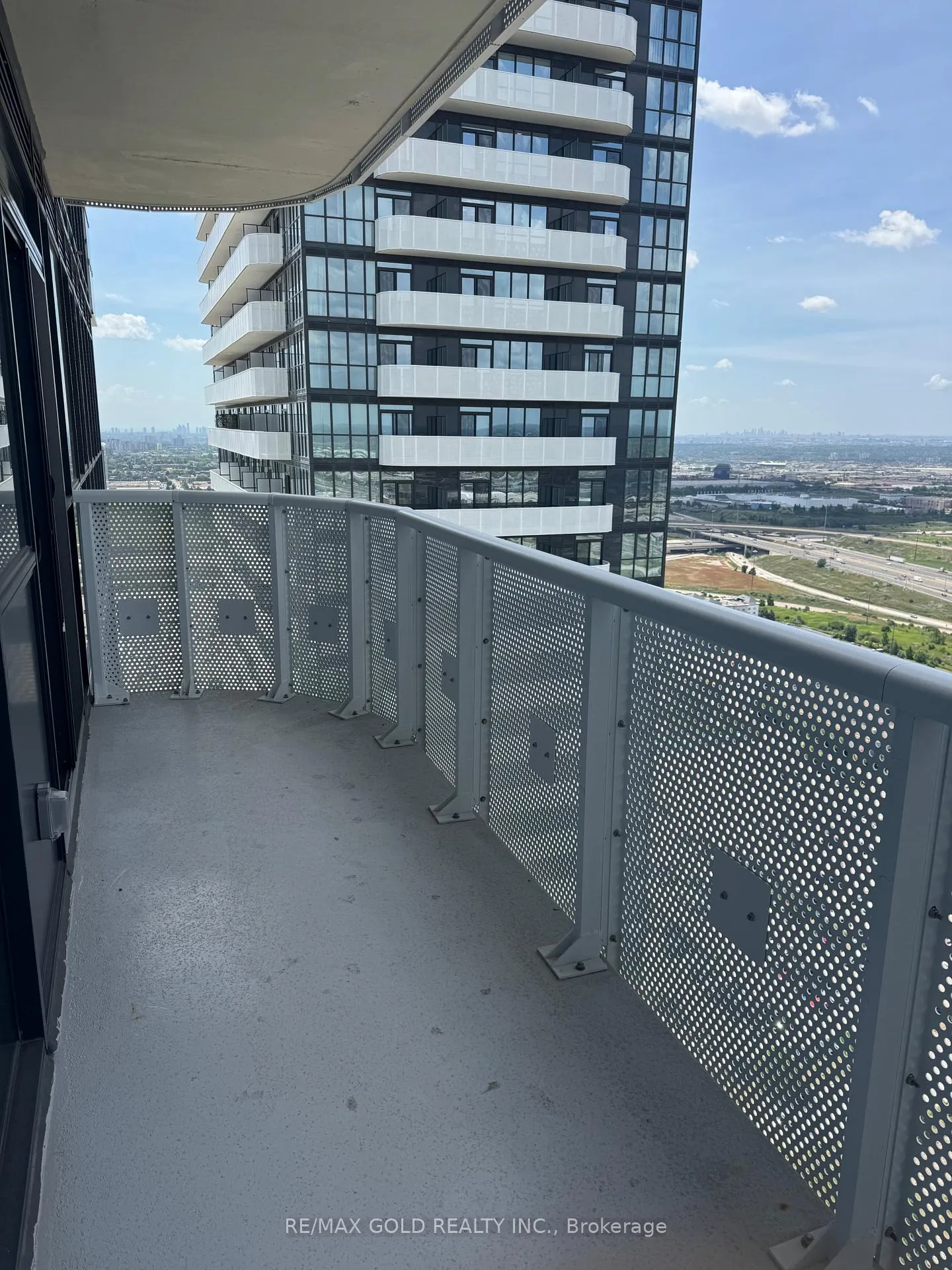 Photo 21 of Unit 4107, 225 Commerce Street, Vaughan, Vaughan Corporate Centre — HOMEH