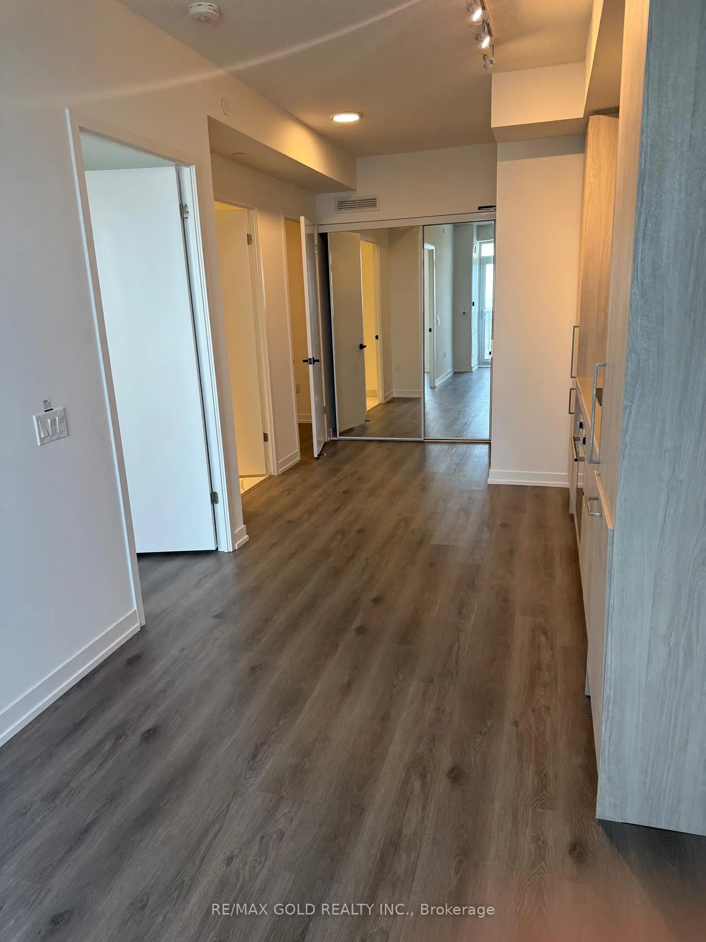 Photo 24 of Unit 4107, 225 Commerce Street, Vaughan, Vaughan Corporate Centre — HOMEH