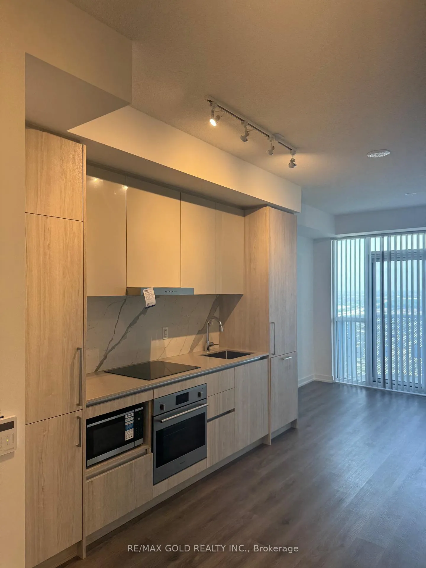 Photo 35 of Unit 4107, 225 Commerce Street, Vaughan, Vaughan Corporate Centre — HOMEH