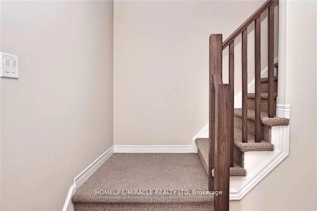 Photo 11 of 11 Sandybay Avenue, Kitchener — HOMEH
