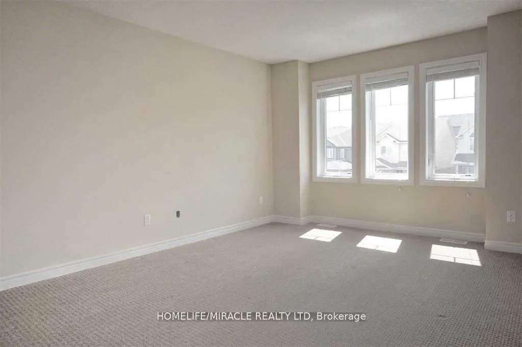 Photo 12 of 11 Sandybay Avenue, Kitchener — HOMEH