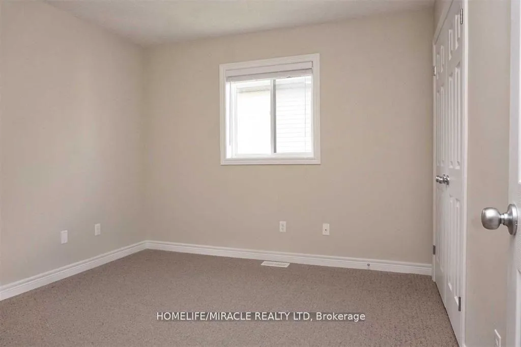 Photo 19 of 11 Sandybay Avenue, Kitchener — HOMEH