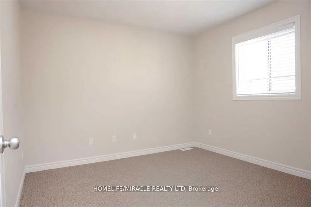 Photo 20 of 11 Sandybay Avenue, Kitchener — HOMEH