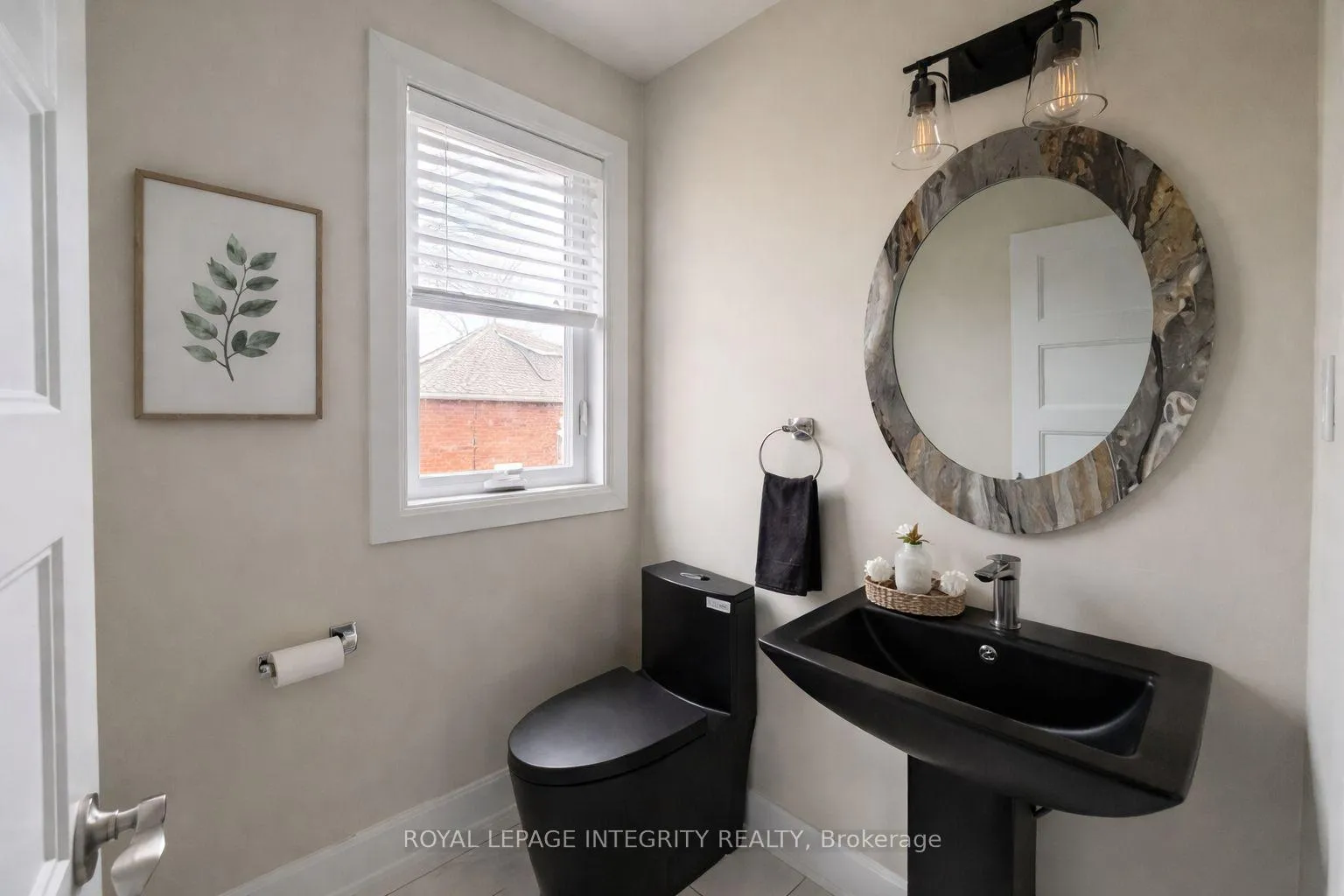 Photo 13 of Unit A, 9 Gwynne Avenue, Ottawa, Civic Hospital — HOMEH