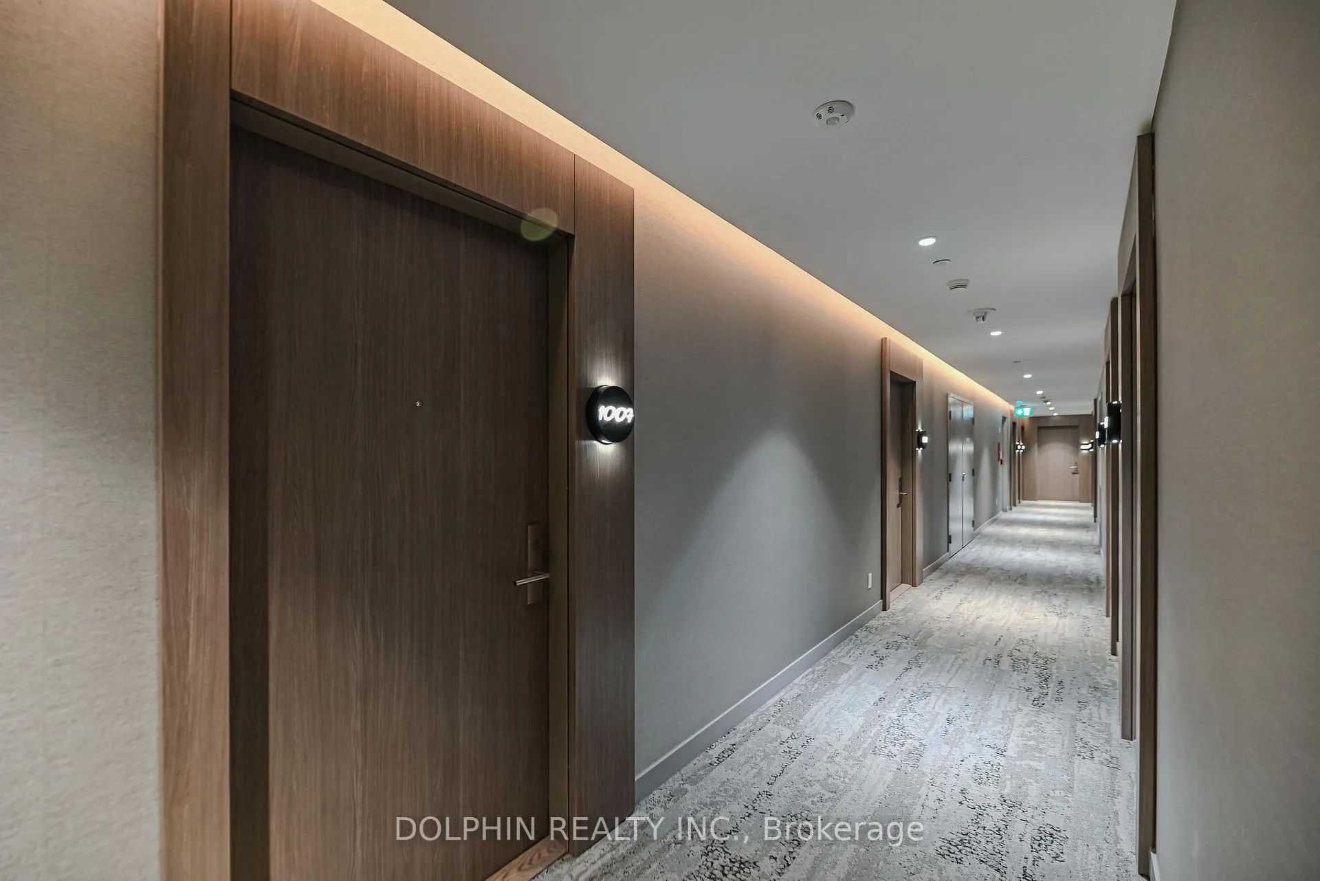 Photo 3 of Unit 1007, 161 Roehampton Avenue, Toronto, Mount Pleasant West — HOMEH